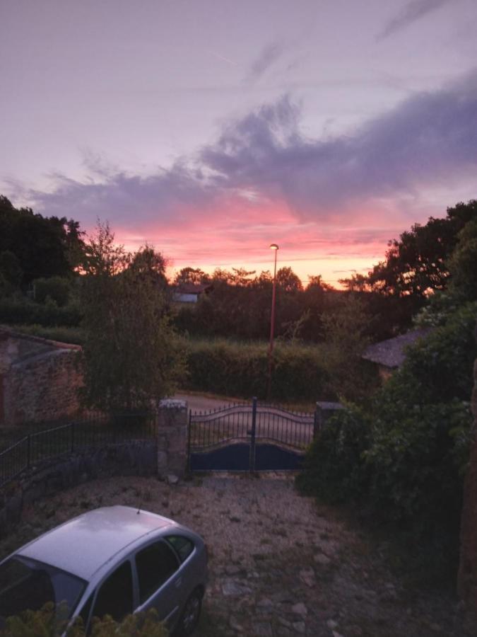Converted medieval chapel gite in Limousin country Rancon Exterior foto